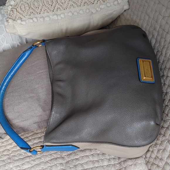 Marc Jacobs Handbags - Marc by Marc Jacobs Colorblock leather Hobo tote bag